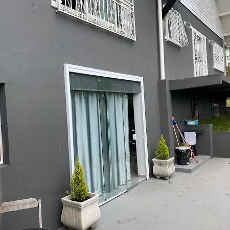 Kitnet Aconchegante Em Bairro Nobre Bem Localizado Apartment Campos do Jordao Exterior photo